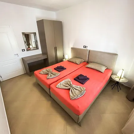 Sunset Glow Apartment *